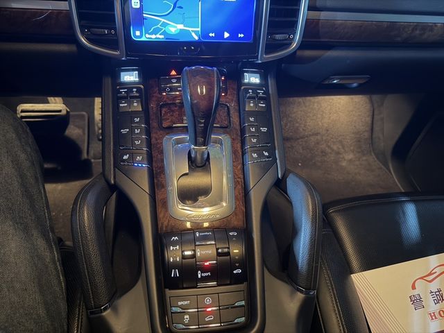 PORSCHE保時捷 CAYENNE  第8張相片