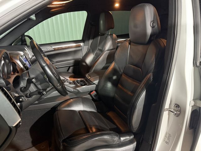 PORSCHE保時捷 CAYENNE  第12張相片