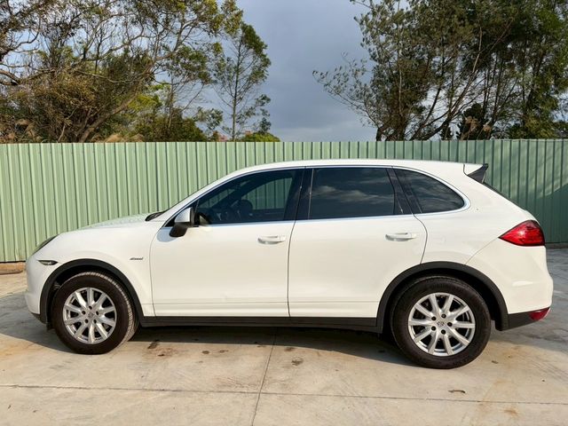 PORSCHE保時捷 CAYENNE  第14張相片