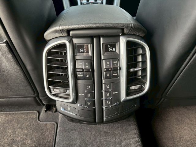 PORSCHE保時捷 CAYENNE  第15張相片