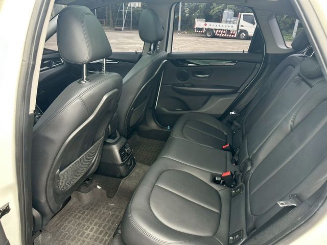 BMW寶馬 220IGT  第9張相片