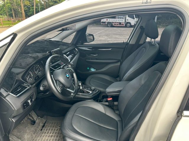 BMW寶馬 220IGT  第15張相片