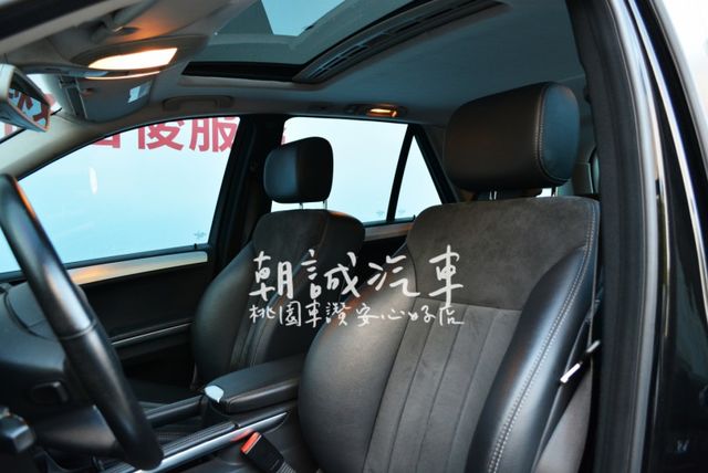 ⭐️桃園車讚安心好店⭐️ 跑少！ML350  第7張相片
