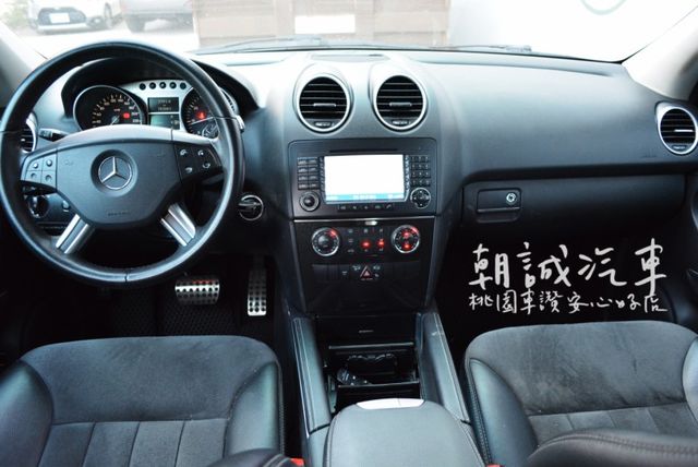 ⭐️桃園車讚安心好店⭐️ 跑少！ML350  第9張相片