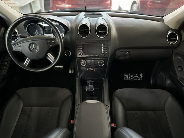 ⭐️桃園車讚安心好店⭐️ 跑少！ML350  第19張相片