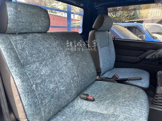 ⭐️桃園車讚安心好店⭐️ 一手貨車 2015年  第14張相片