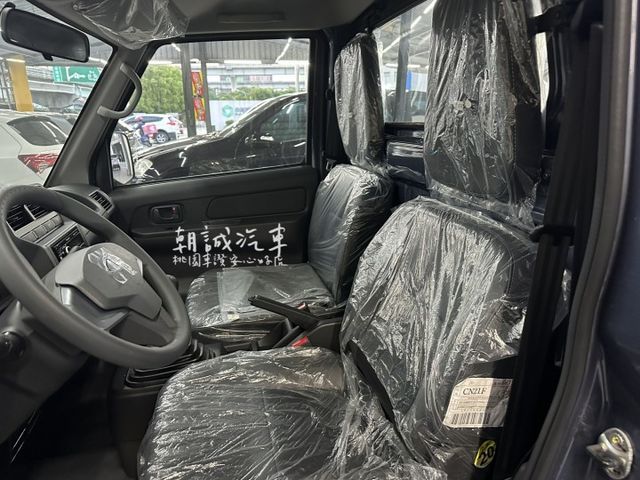 ⭐️桃園車讚安心好店⭐️全新領牌車 享價差又有新車保固  第5張相片