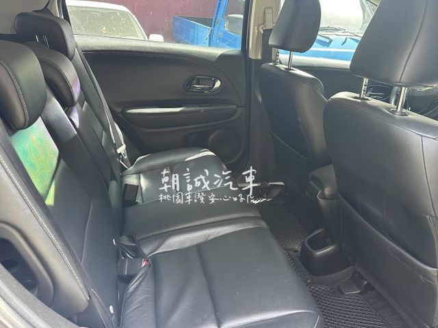 ⭐️桃園車讚安心好店⭐️ 僅６萬里程！VTi-S版  第4張相片