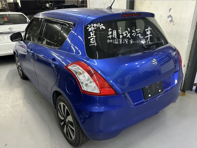 SWIFT  第2張相片