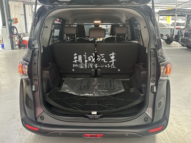 ⭐️桃園車讚安心好店⭐️ 僅2萬里程！豪華+ 右側電滑門 ikey 盲點  第4張相片