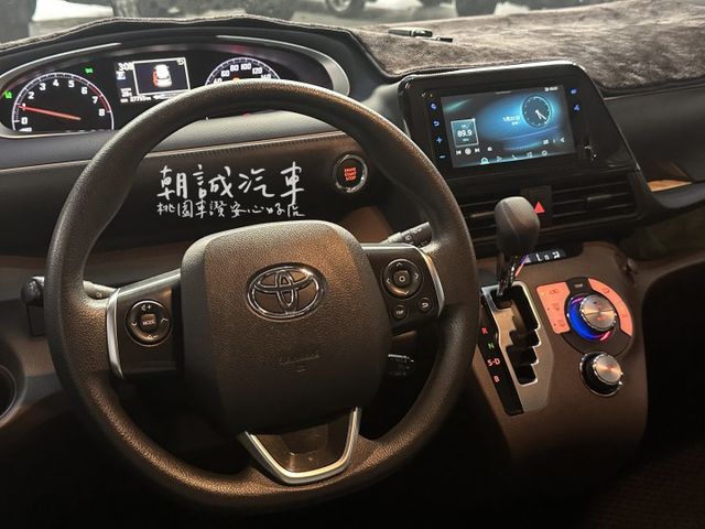 ⭐️桃園車讚安心好店⭐️ 僅2萬里程！豪華+ 右側電滑門 ikey 盲點  第9張相片