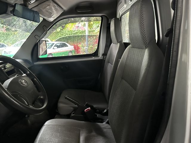 ⭐️桃園車讚安心好店⭐️ 自排篷式貨車  第4張相片