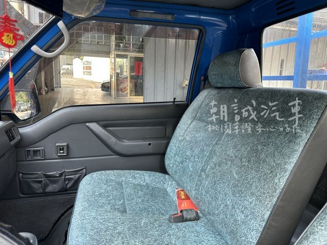 ⭐️桃園車讚安心好店⭐️ 一手貨車 2015年  第11張相片