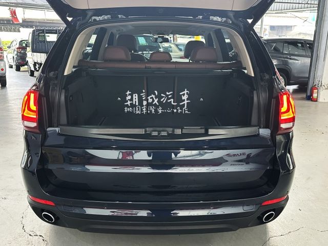 ⭐️桃園車讚安心好店⭐️ 一手車 X5 30d  ✔4個輪胎剛換新 ✔4個避震器也全換新  第4張相片