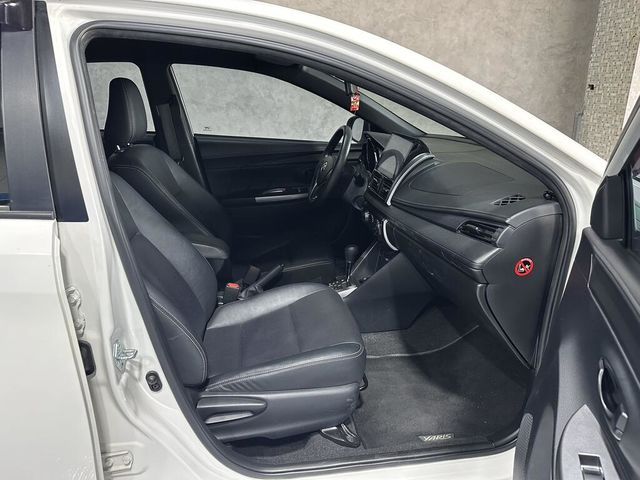 TOYOTA豐田 YARIS  第7張相片