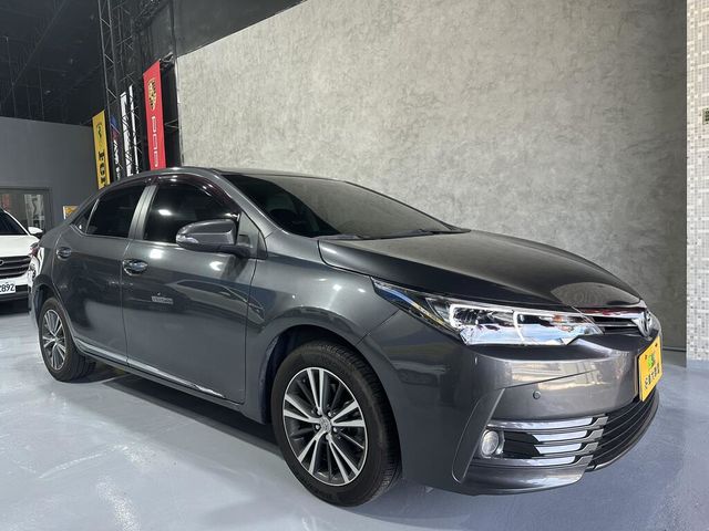 TOYOTA豐田 ALTIS  第1張相片