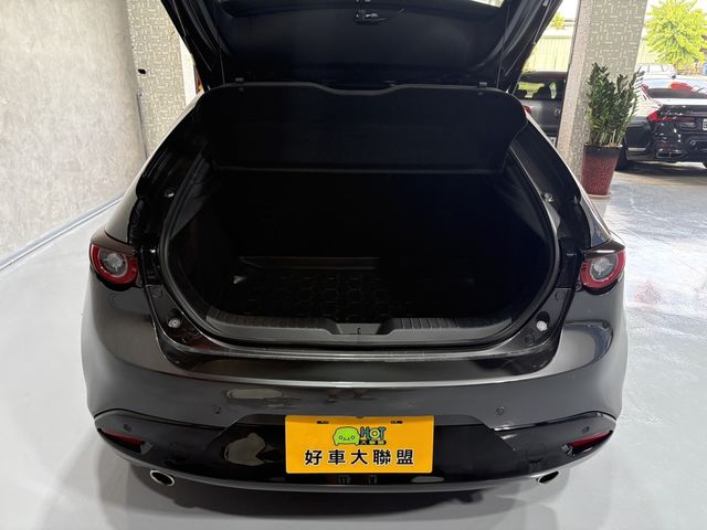 MAZDA馬自達 MAZDA 3  第13張相片