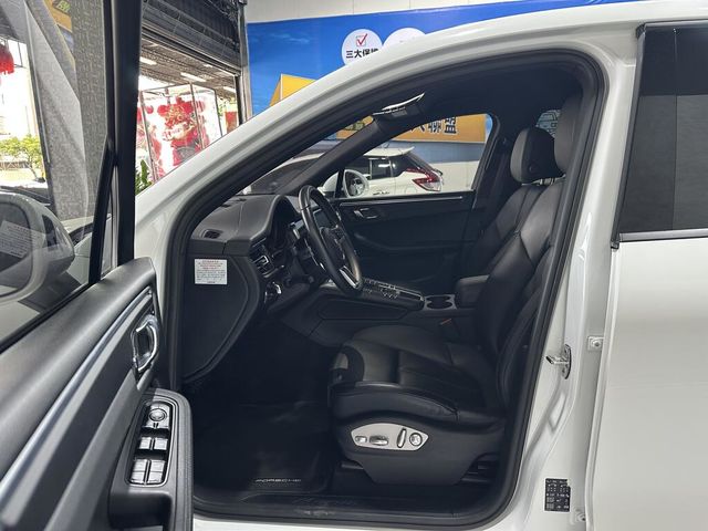 PORSCHE保時捷 MACAN  第5張相片