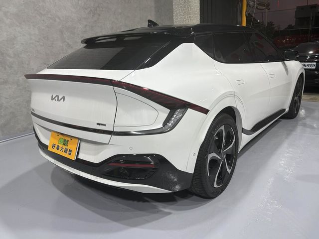 KIA起亞 EV6  第4張相片