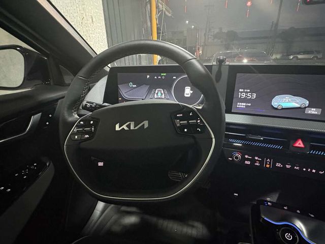KIA起亞 EV6  第10張相片
