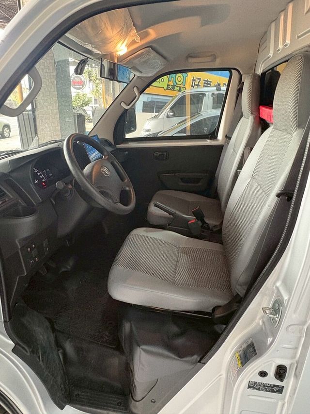 TOYOTA豐田 TOWN ACE  第7張相片