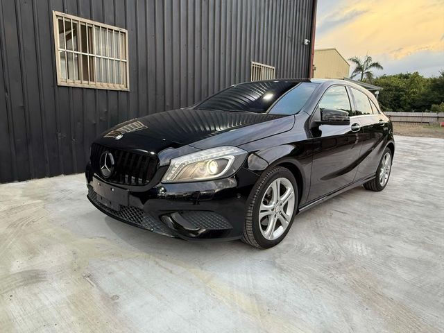 M-BENZ賓士 A180  第1張相片