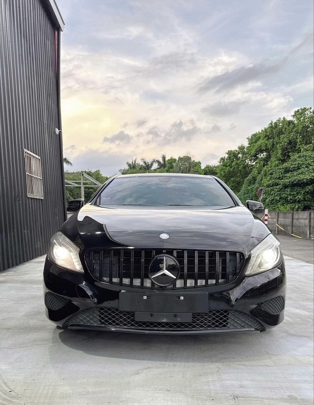 M-BENZ賓士 A180  第3張相片