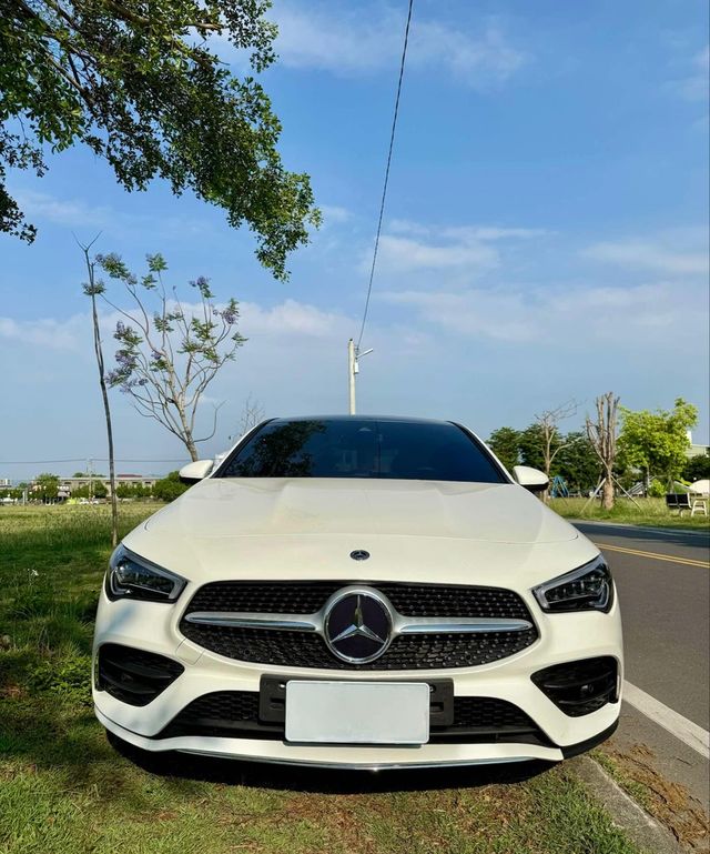 M-BENZ賓士 CLA250  第3張相片