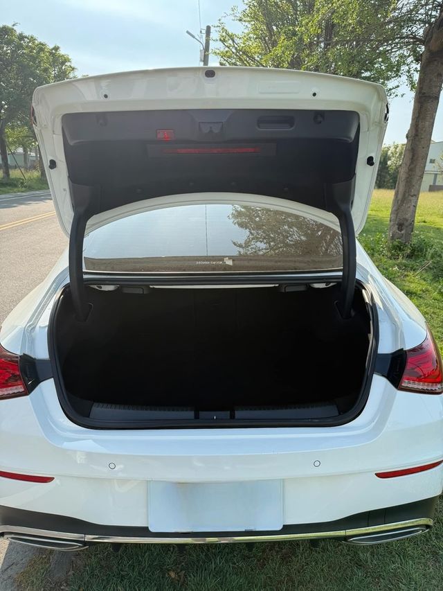 M-BENZ賓士 CLA250  第7張相片