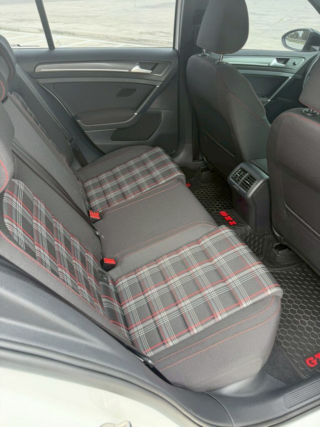 VOLKSWAGEN福斯 GOLF GTI  第7張相片