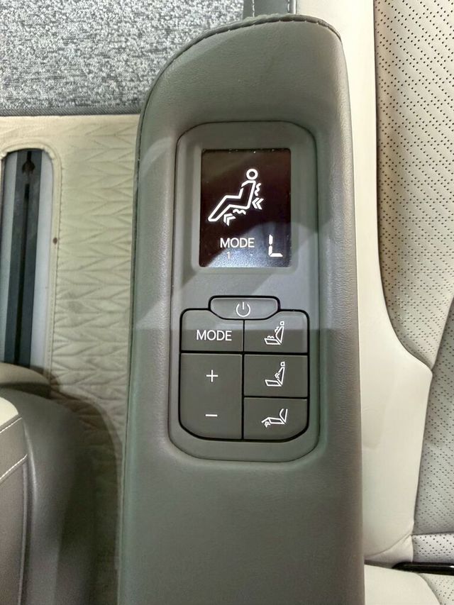 KIA起亞 CARNIVAL  第10張相片