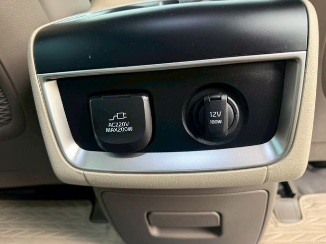 KIA起亞 CARNIVAL  第17張相片