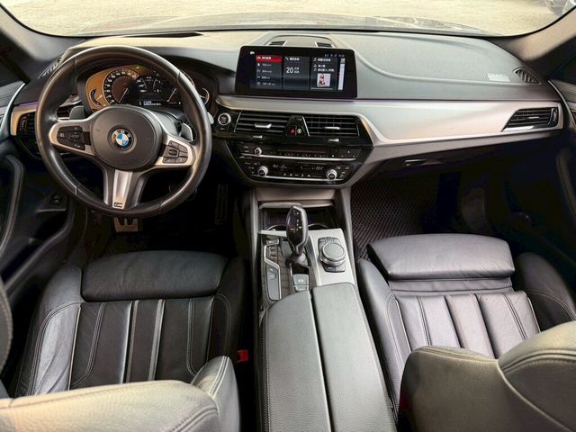 BMW寶馬 520I  第7張相片