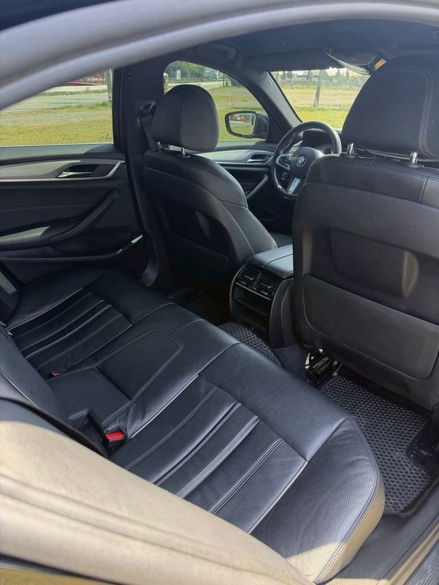 BMW寶馬 520I  第10張相片