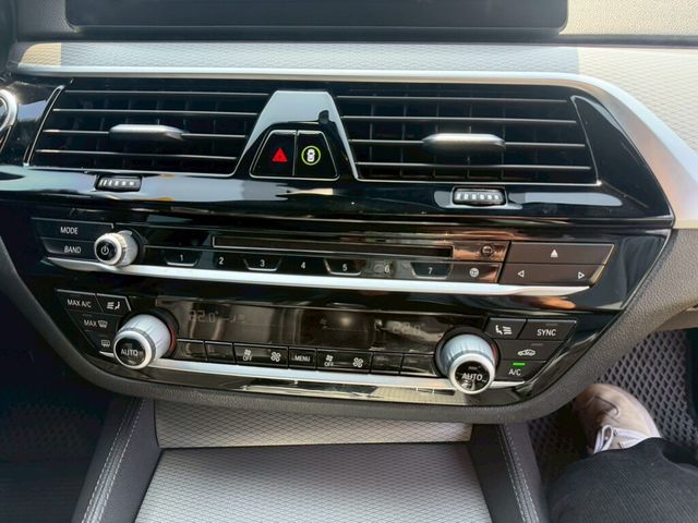 BMW寶馬 520I  第11張相片