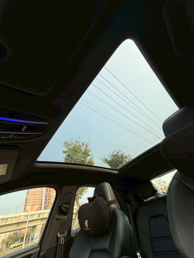 PORSCHE保時捷 CAYENNE  第8張相片