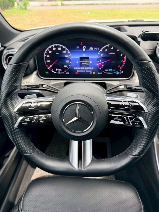 M-BENZ賓士 C300  第10張相片