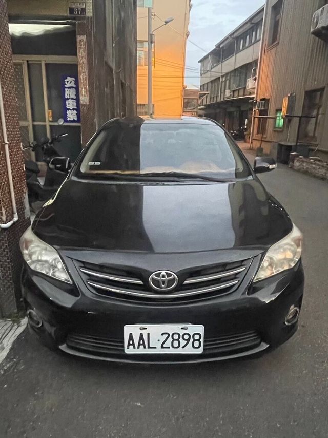 TOYOTA豐田 ALTIS  第3張相片