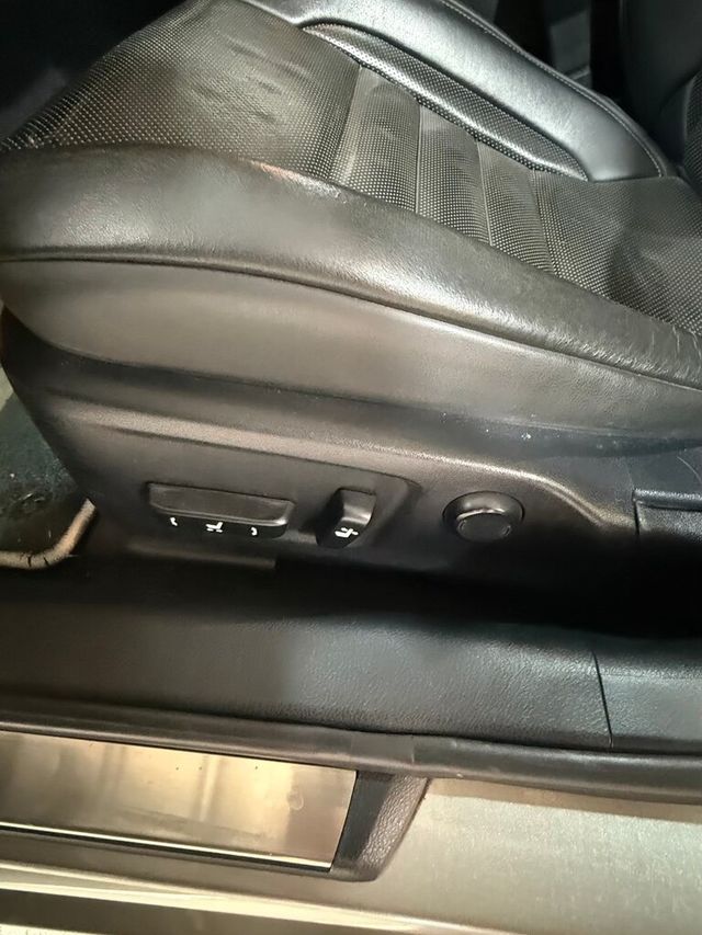 LEXUS凌志 IS 300H  第6張相片