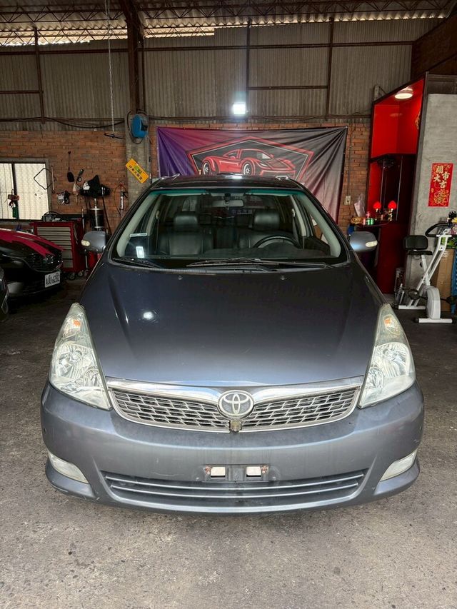 TOYOTA豐田 WISH  第3張相片