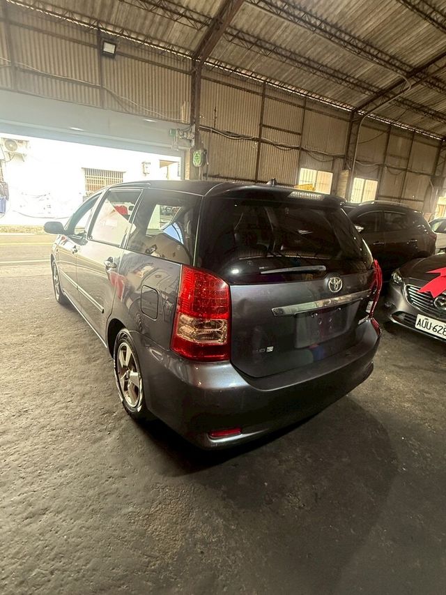 TOYOTA豐田 WISH  第4張相片