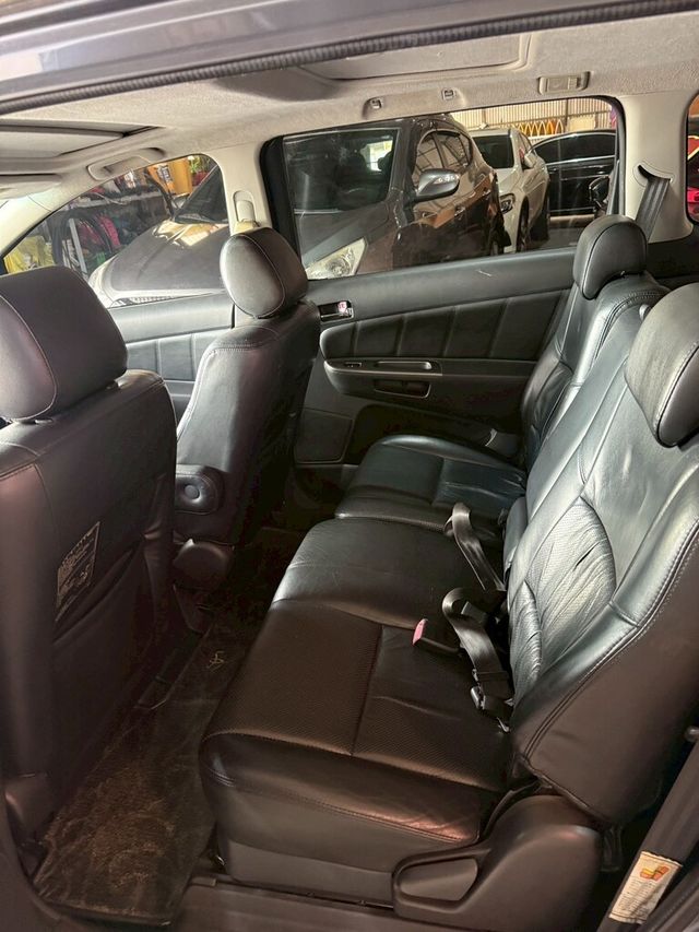 TOYOTA豐田 WISH  第8張相片