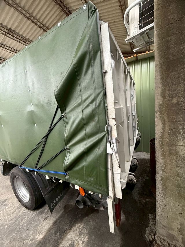 HINO日野 300  第2張相片