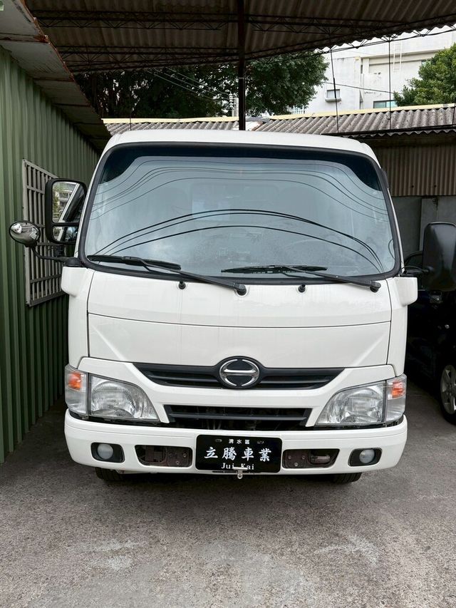 HINO日野 300  第3張相片