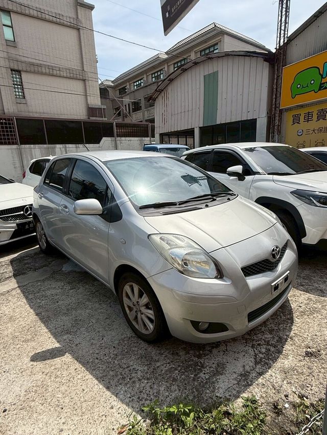 TOYOTA豐田 YARIS  第2張相片