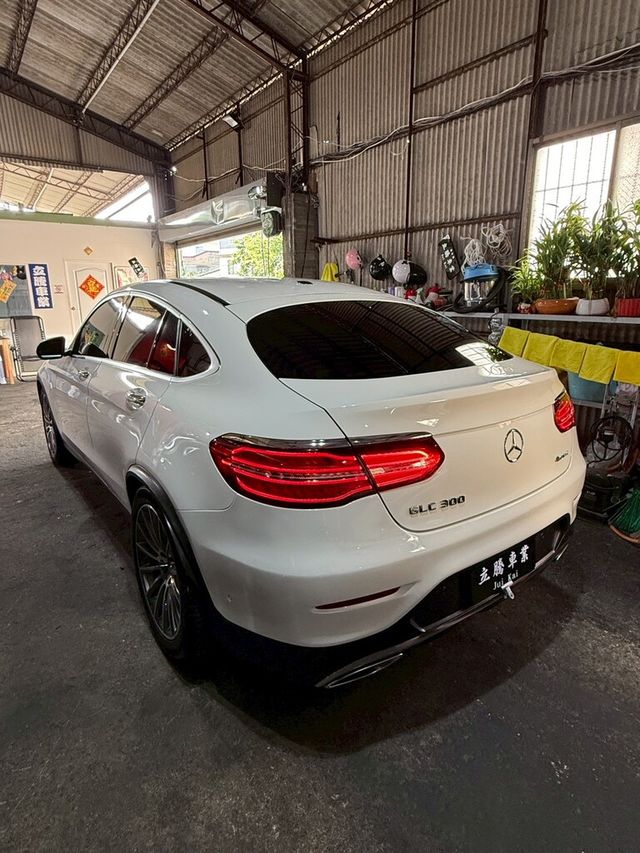 M-BENZ賓士 GLC300  第5張相片