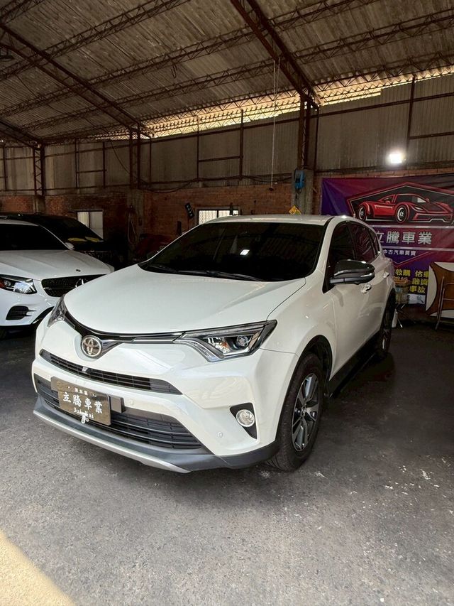 TOYOTA豐田 RAV4  第1張相片