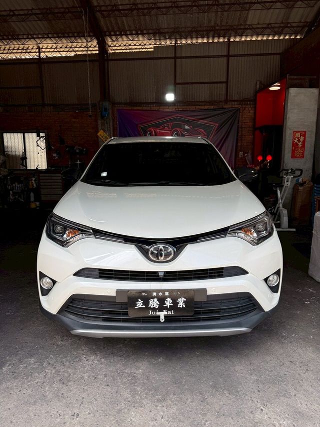TOYOTA豐田 RAV4  第3張相片