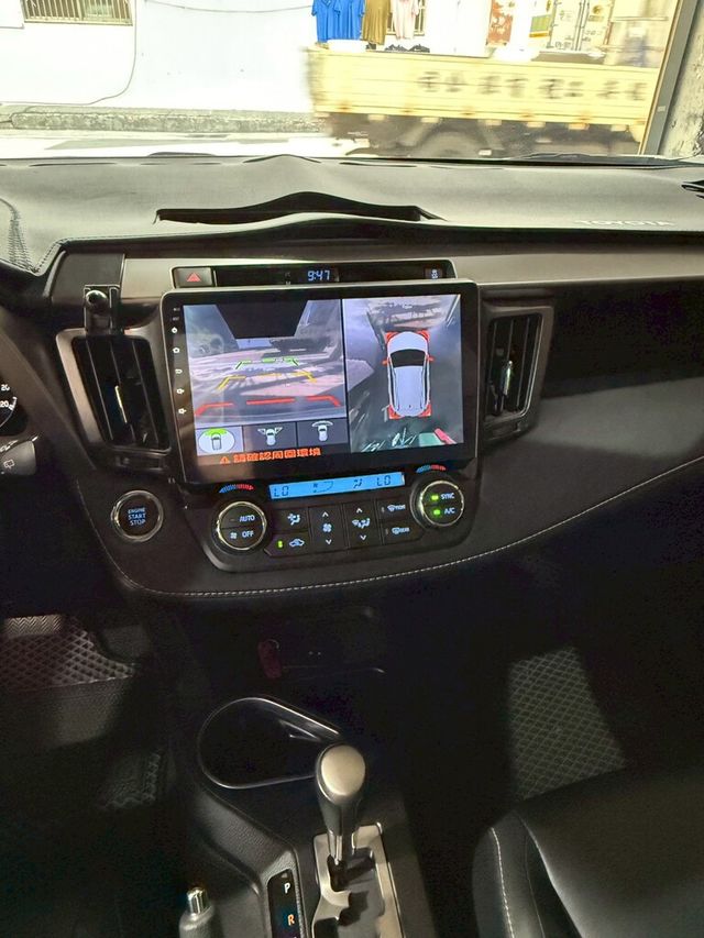 TOYOTA豐田 RAV4  第8張相片