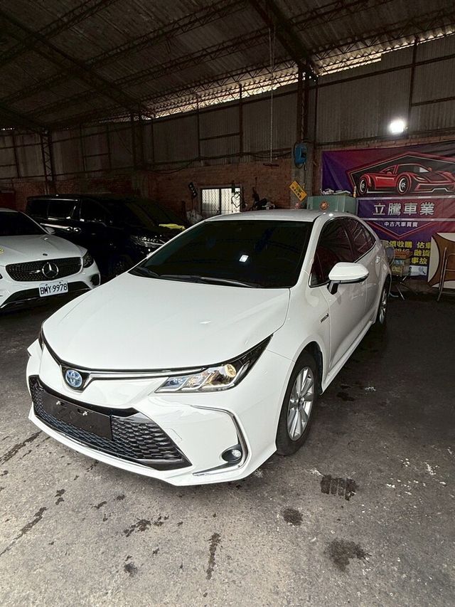 TOYOTA豐田 COROLLA ALTIS HYBRID  第1張相片